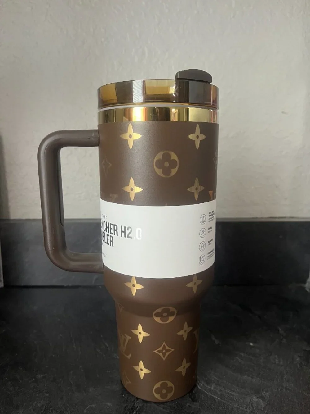Stanley Chocolate Brown and Gold   Quencher Tumbler with Handle