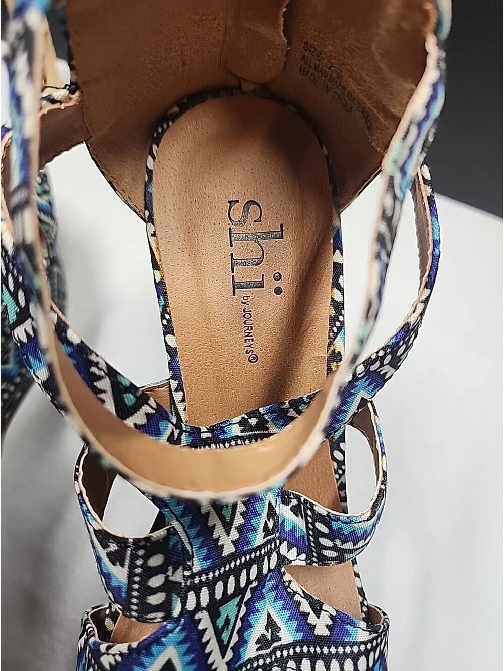 Shi by JOURNEYS women shi