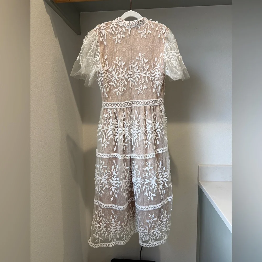 Ivy City Co charming white