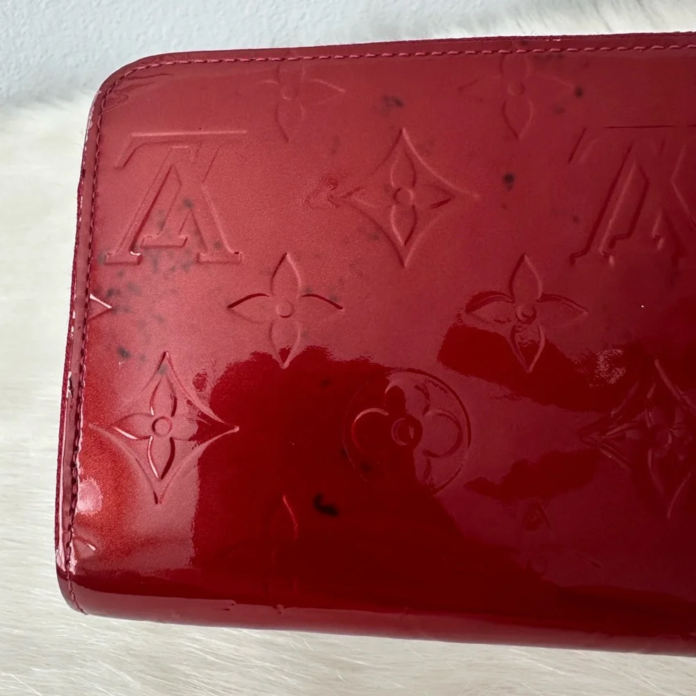 Louis Vuitton luxurious louis