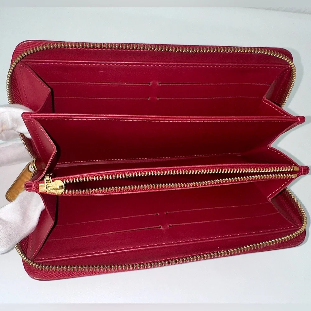 Louis Vuitton luxurious louis