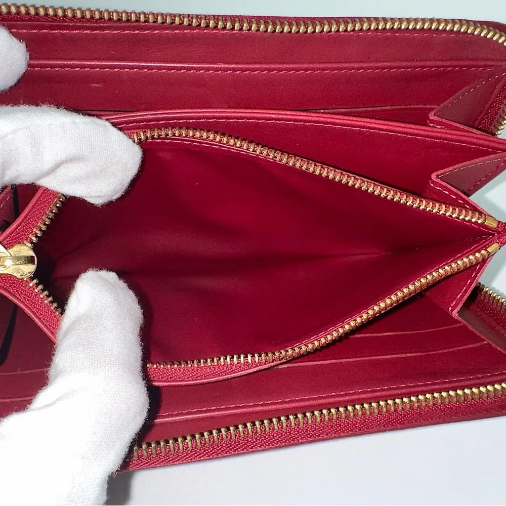 Louis Vuitton luxurious louis
