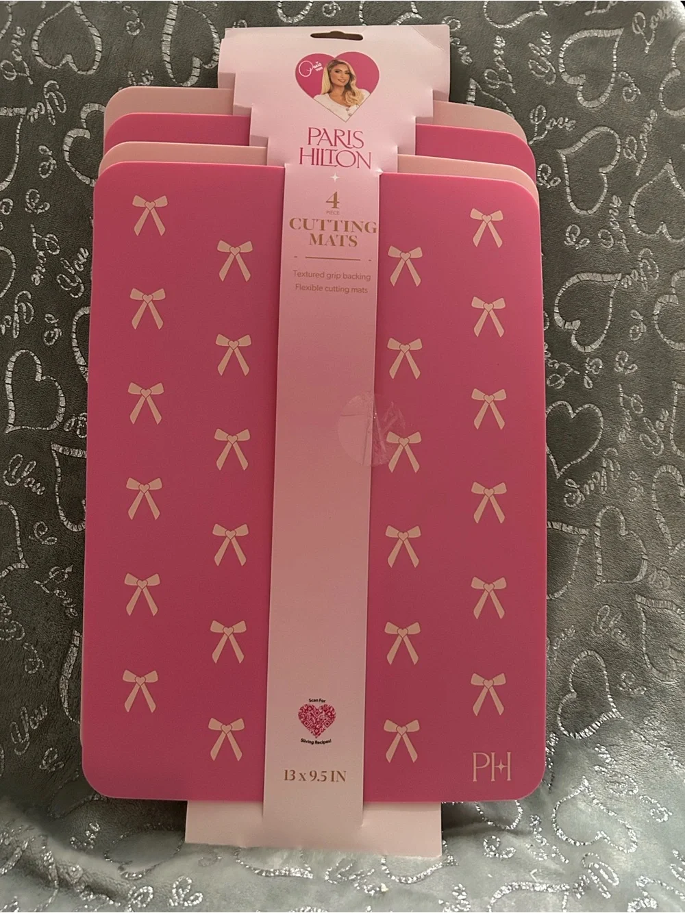 NWT Paris Hilton 13X9.5”  Pink Bow Cutting Mats - Set of 4