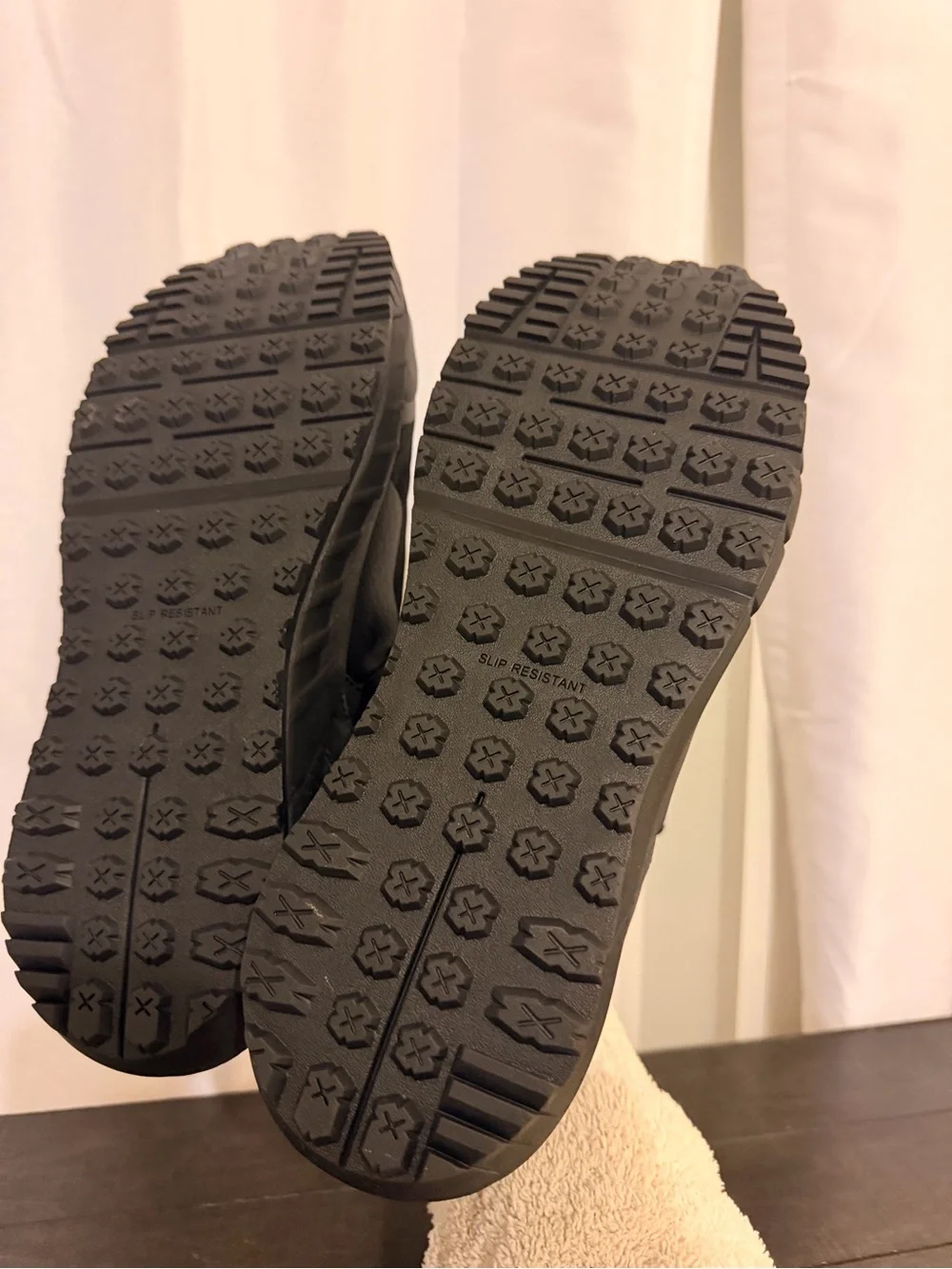 Under Armour lightweight synthetic
