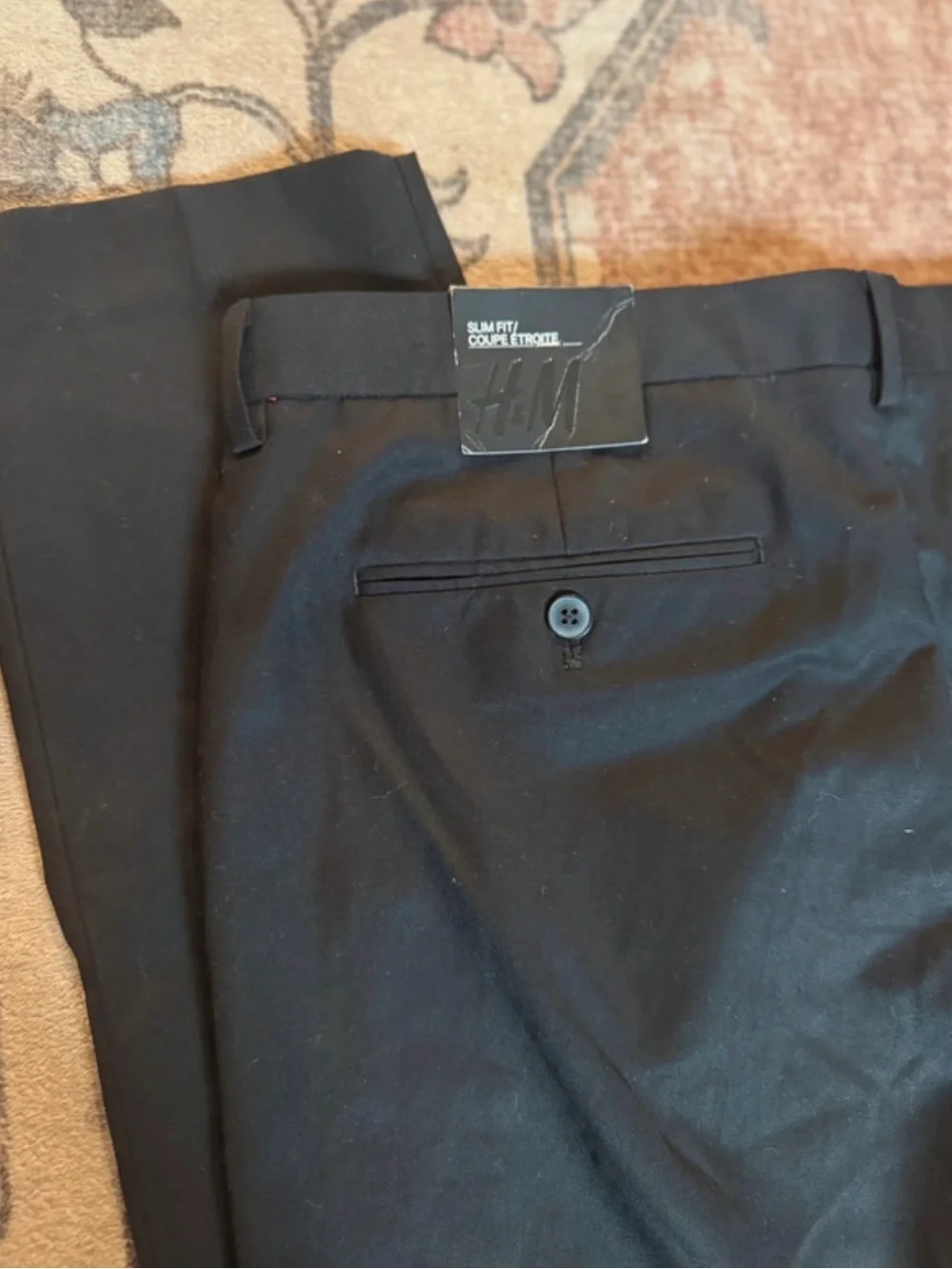 H&M tags fit front