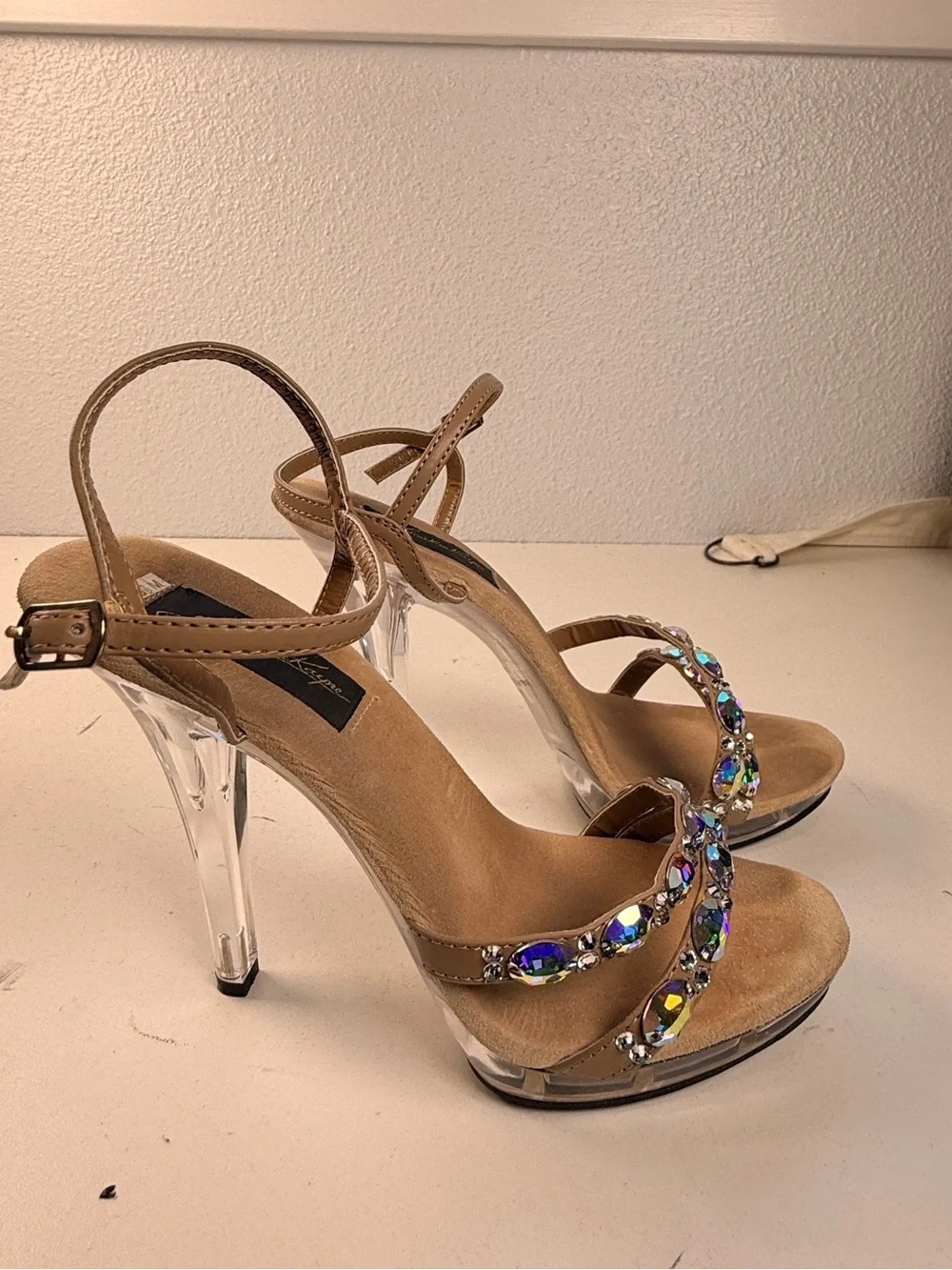Jonathan Kayne Austria Crystal Clear Platform Heels Taupe Size 8.5 bling