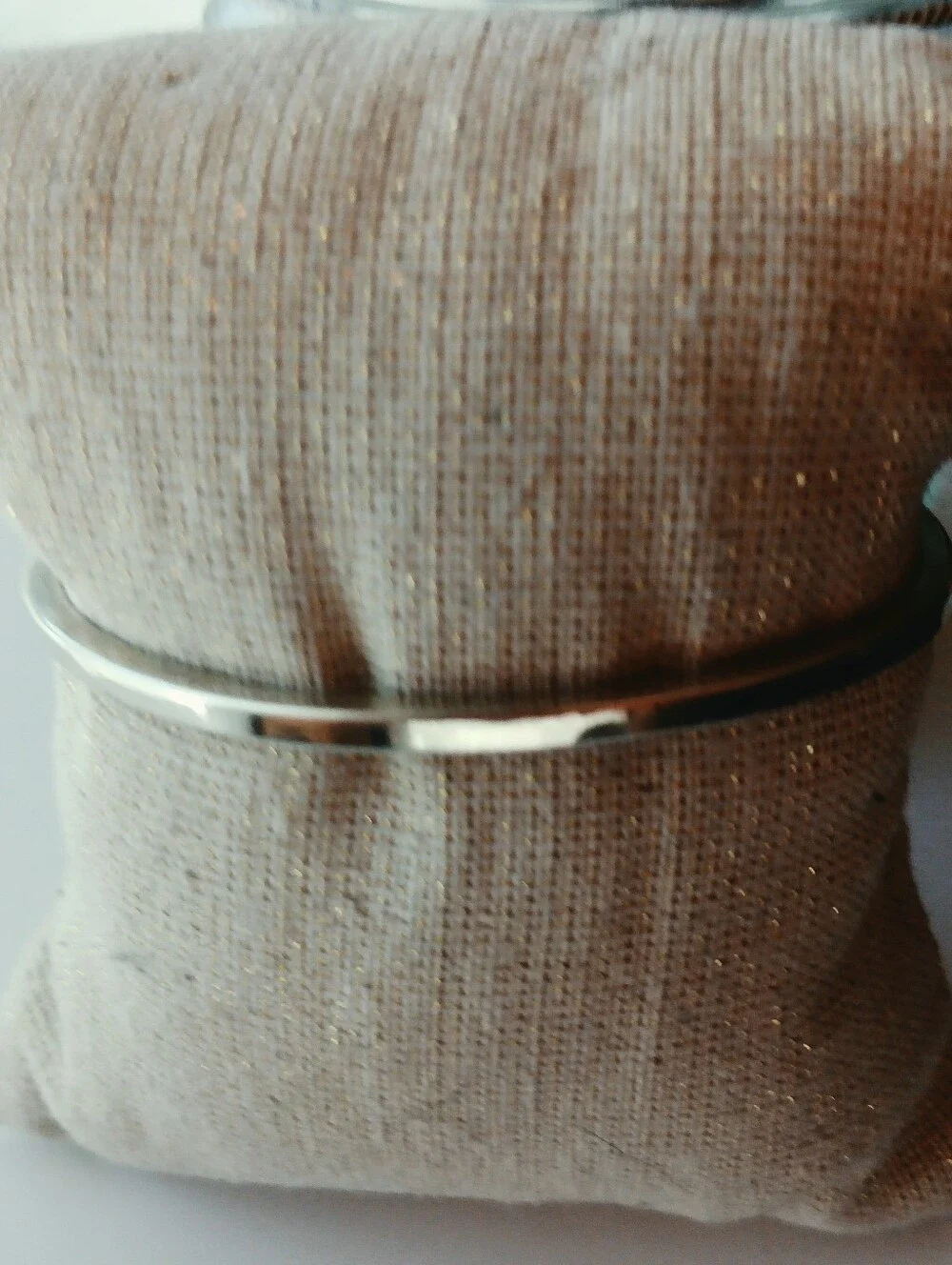 N/A silver bangle