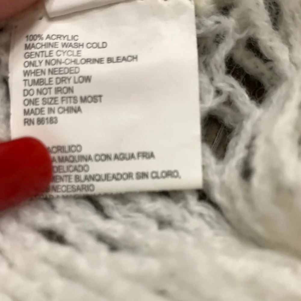 N/A off white