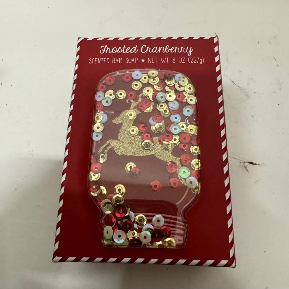 Frosted Cranberry Scented Bar Soap 8 OZ