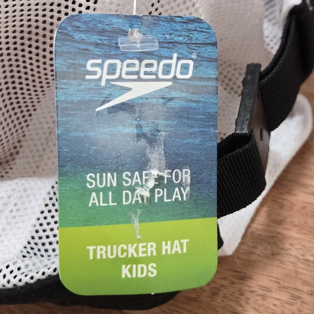 Speedo hat play