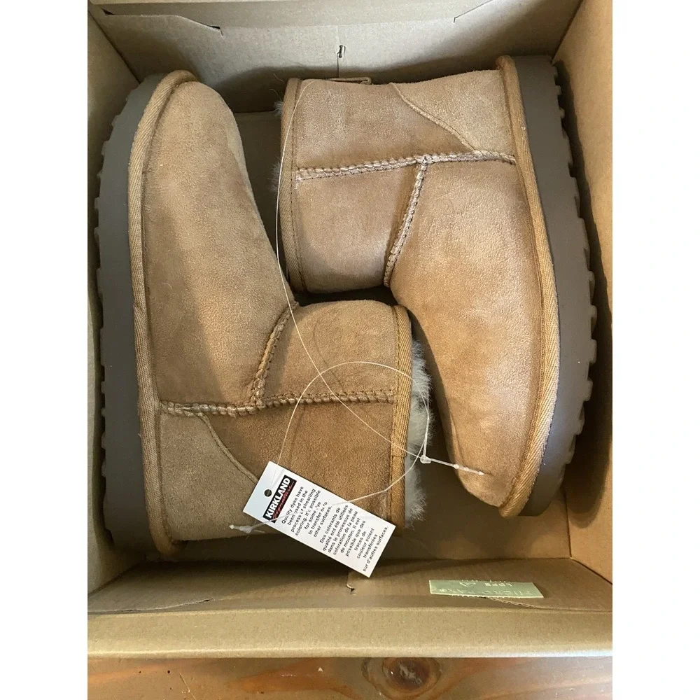 Kirkland Signature NIB Shearling Boots Women's Size 7 Tan