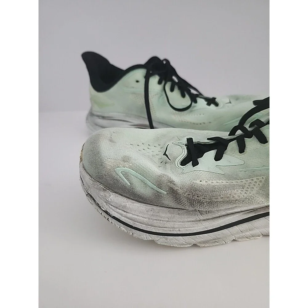 Hoka One One hoka one