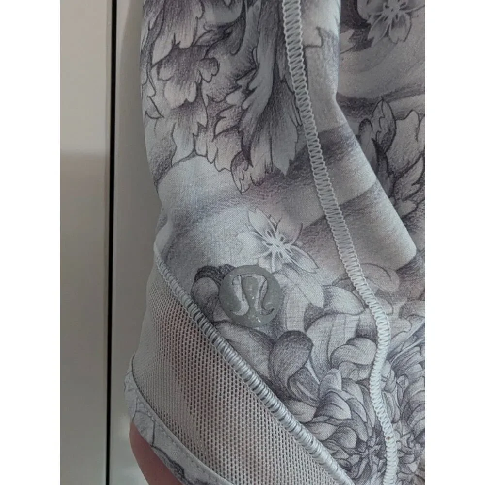 lululemon athletica lululemon size