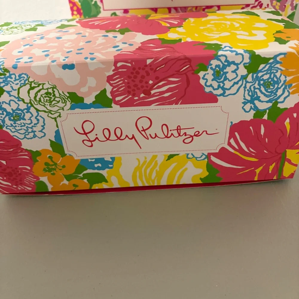 Lilly Pulitzer unveil vibrant