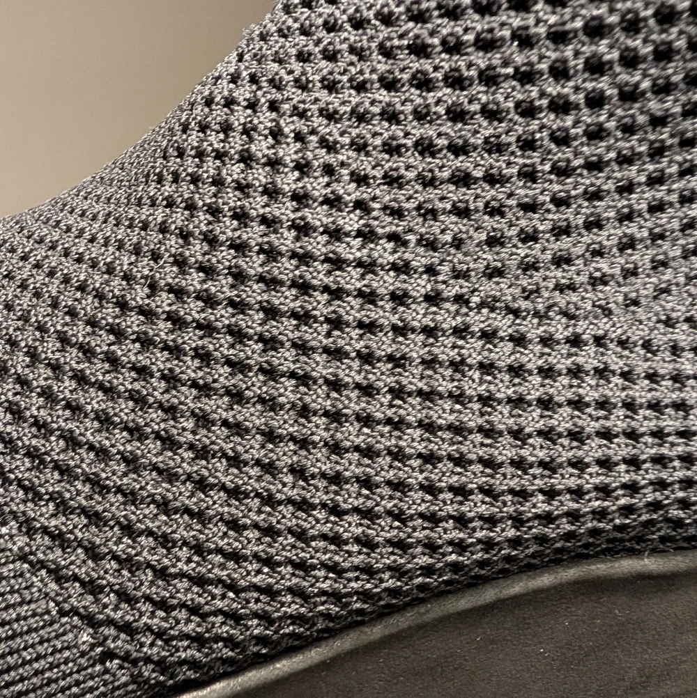 Eileen Fisher ankle fabric social