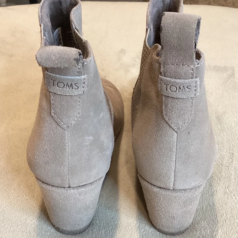 Toms ankle wedge
