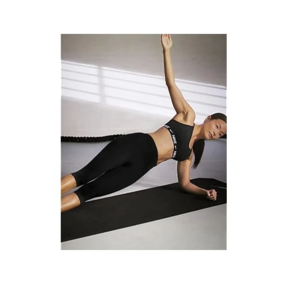 Nike features up