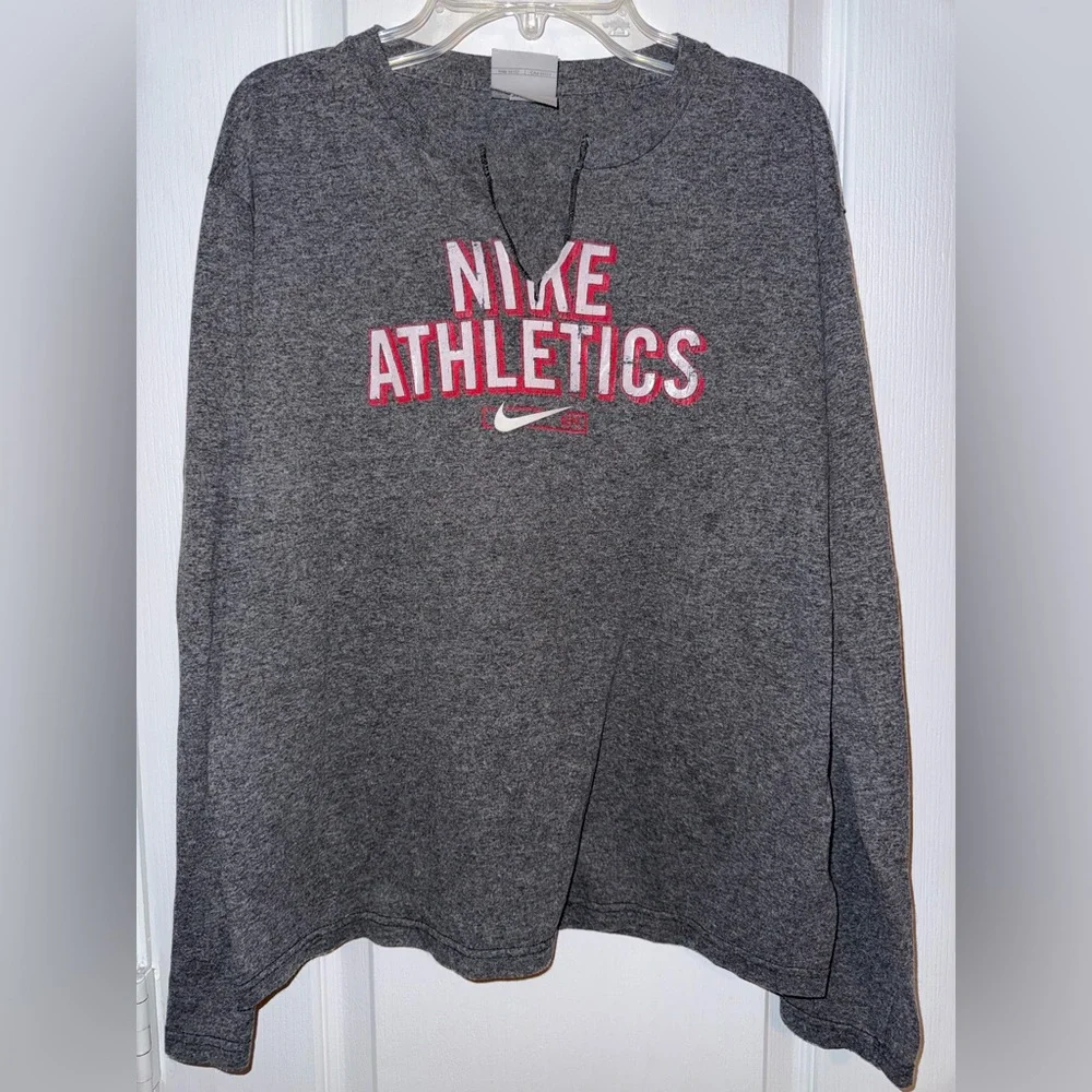 Nike vintage athletics