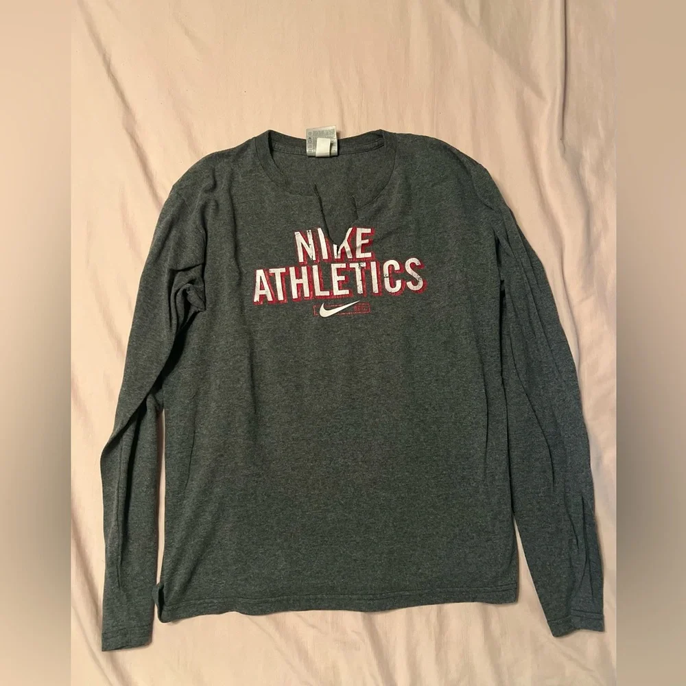 Nike vintage athletics