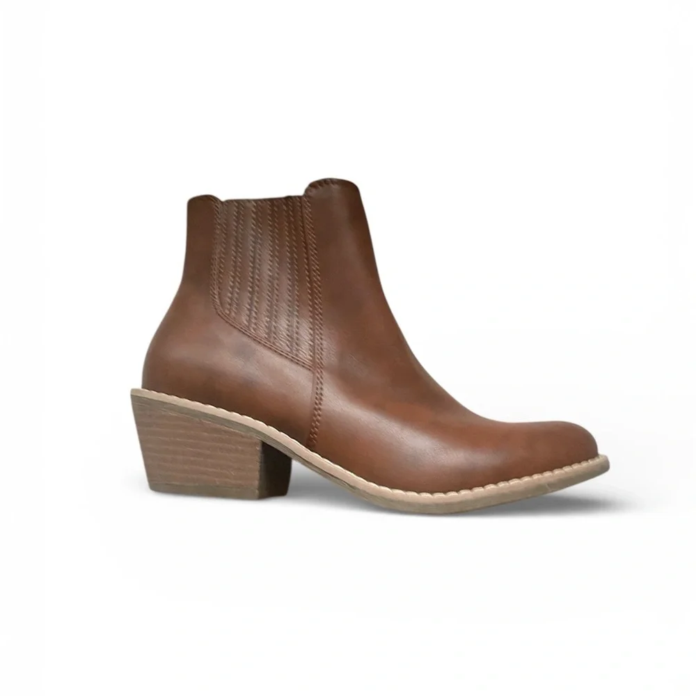 Eurosoft by Sofft Ankle‎ Booties Women’s Size 6.5 M Brown Leather New Western