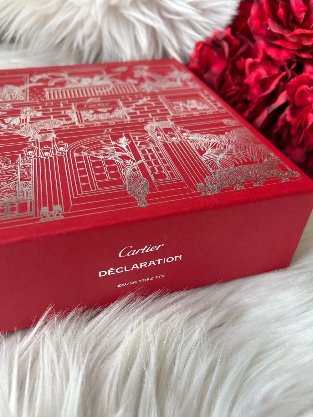 Cartier luxurious presentation