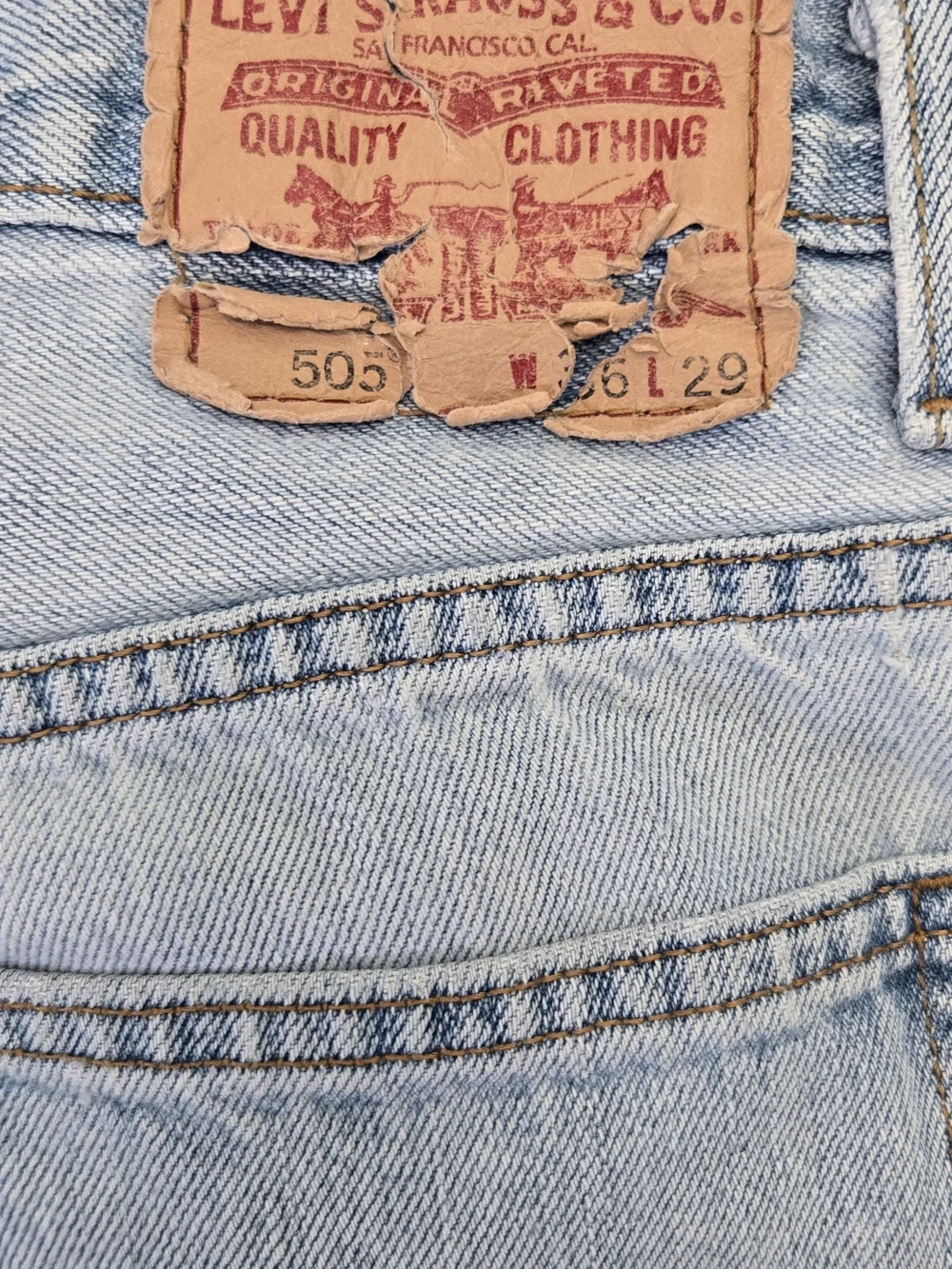 Levi’s 505 Regular Fit Straight Leg Jeans Men’s W36 L29 Light Wash Distressed