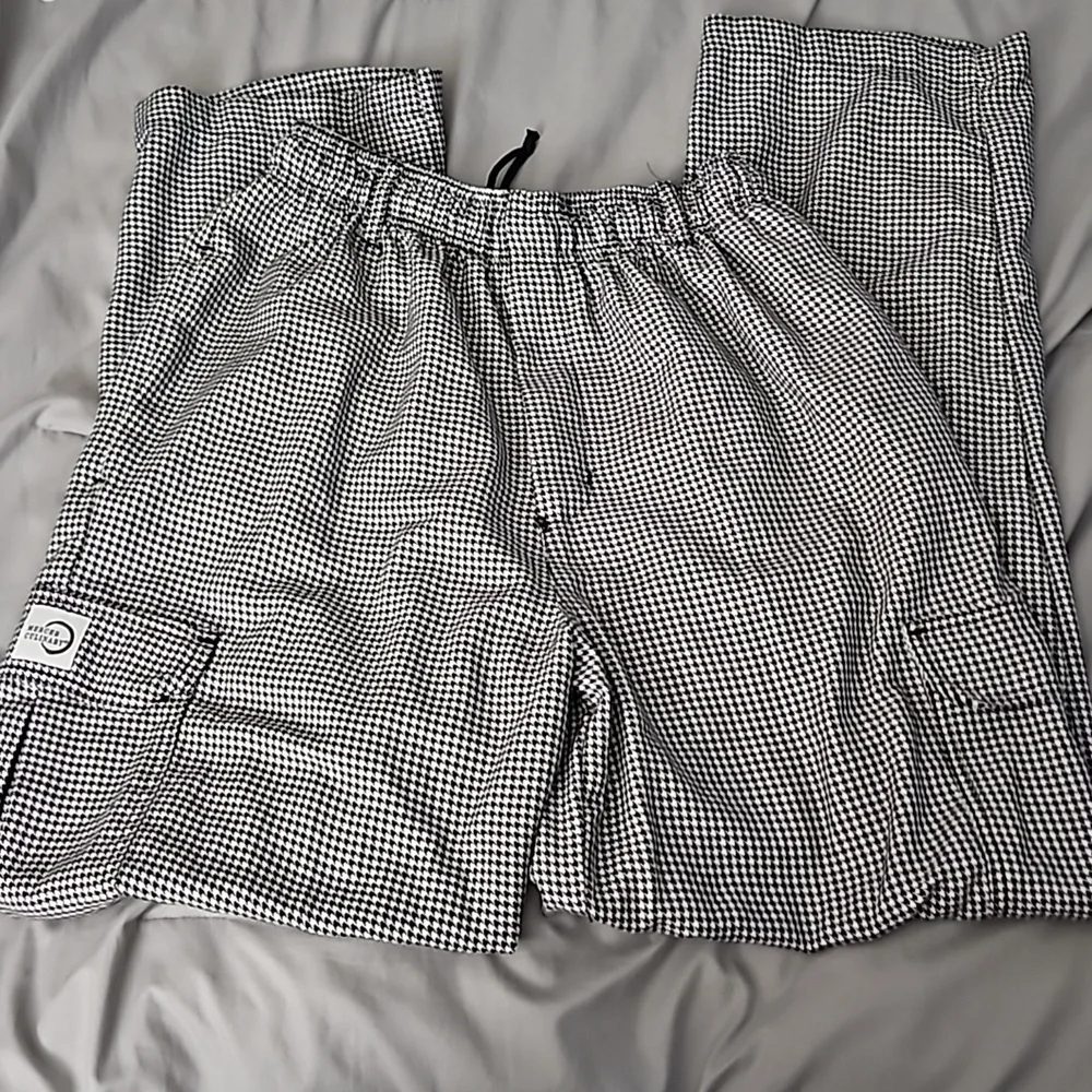 Medium‎ black/white Houndstooth print Mercer Culinary Pants
