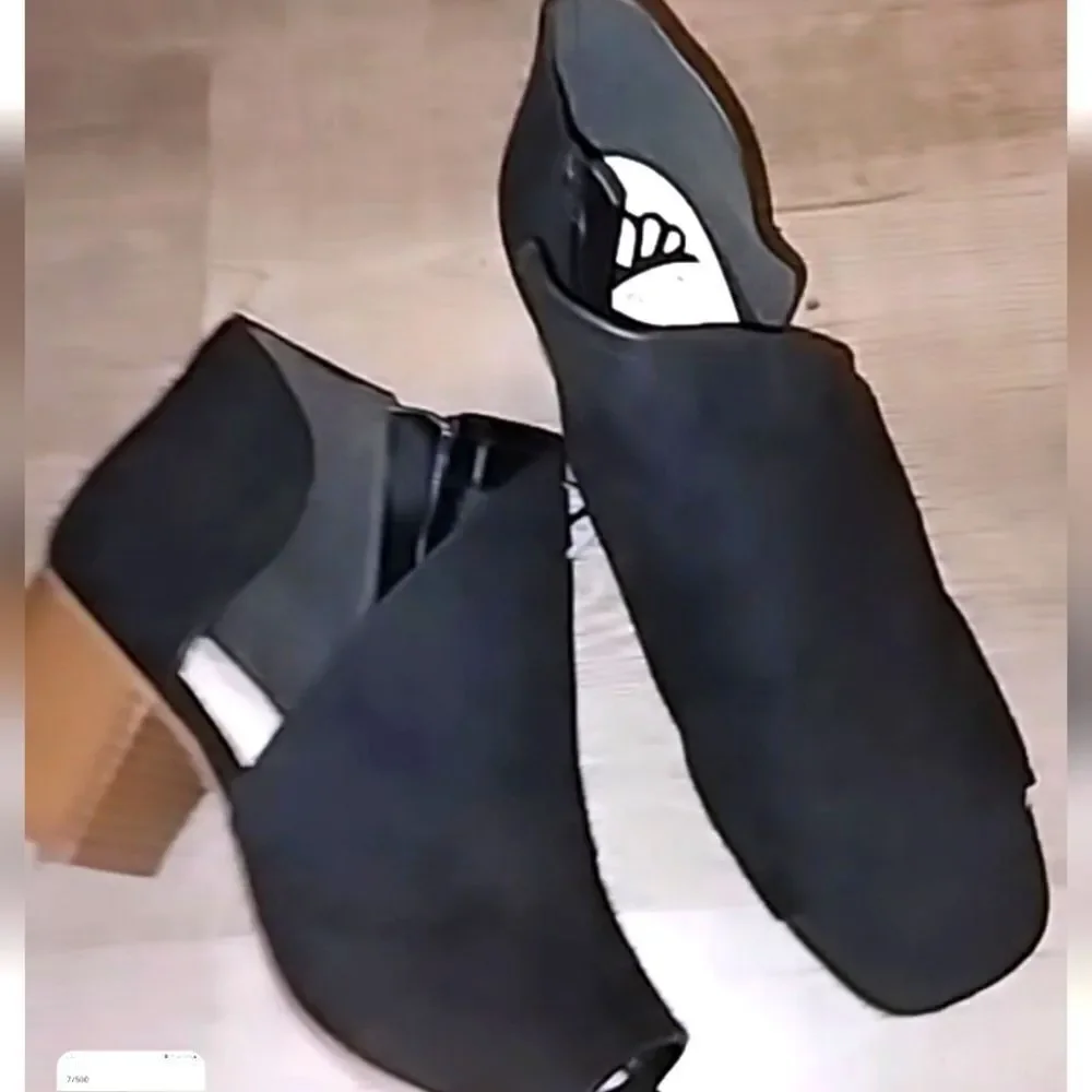Fergalicious volume black