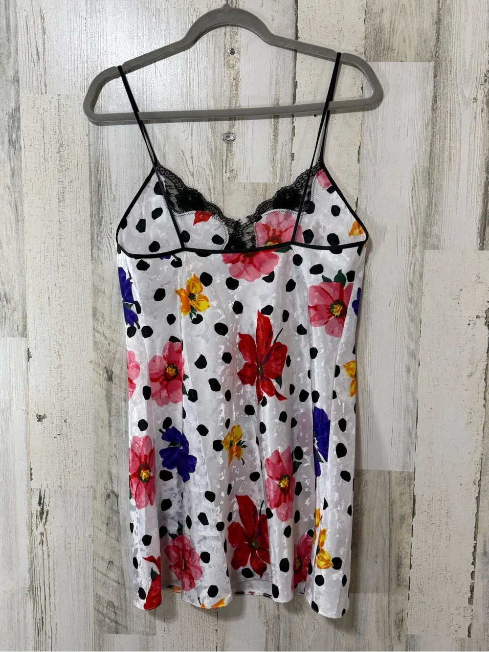 Lucie Ann satin chemise