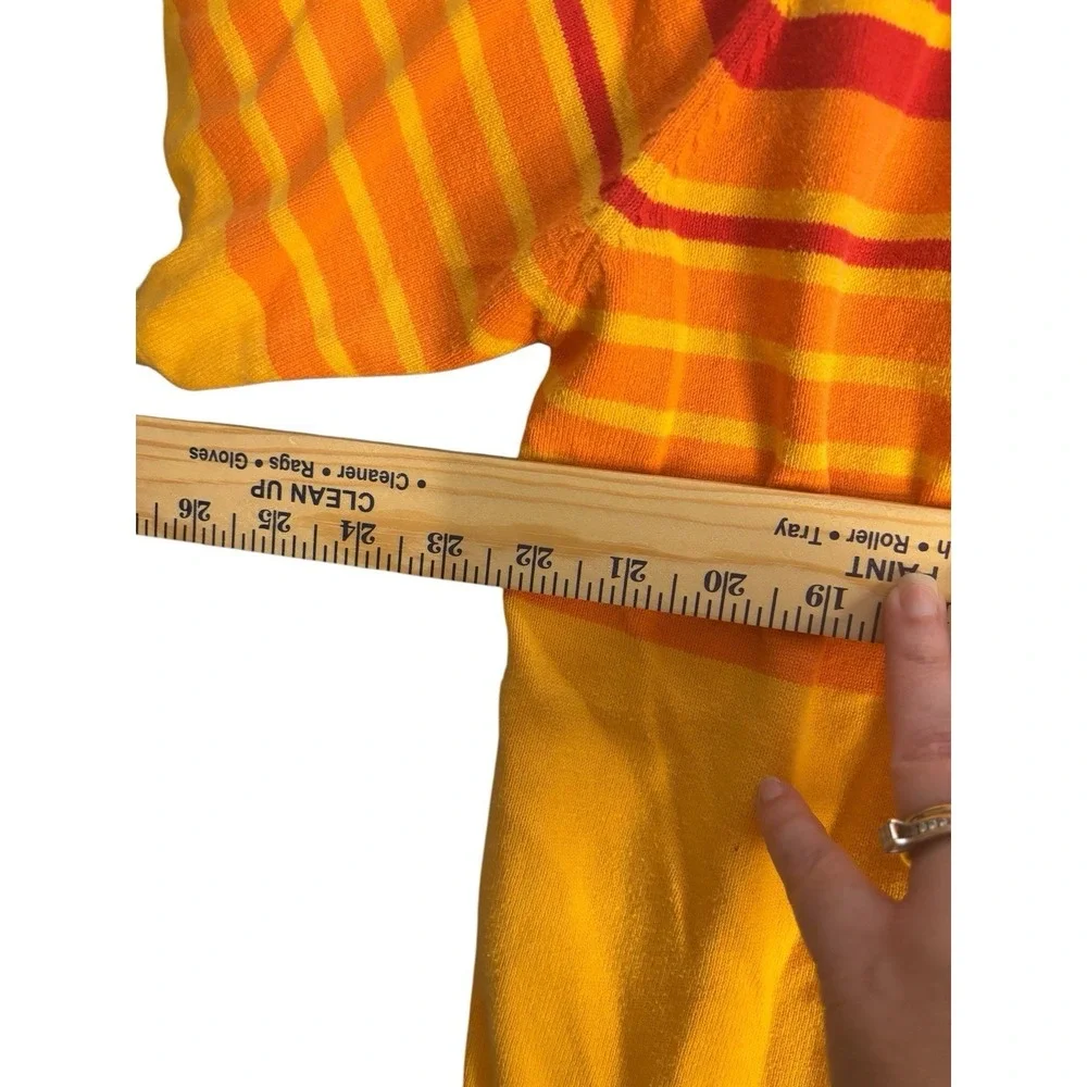 Akademiks brightly colored