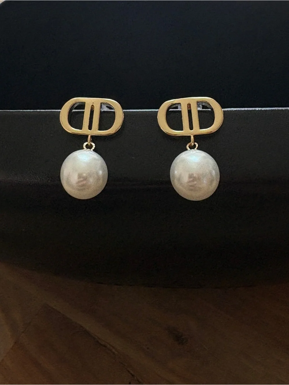 Gold-Tone Pearl Drop Earrings - Classic Elegance
