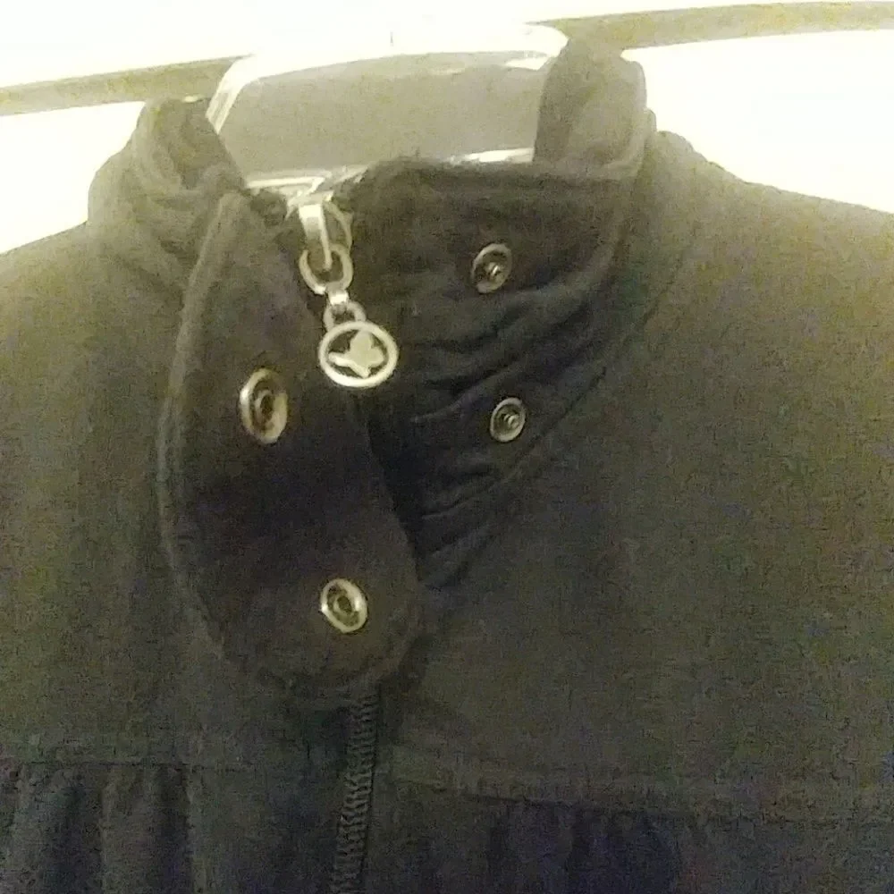 Tchibo Feel Like‎ A Butterfly Zipper Front Black Jacket