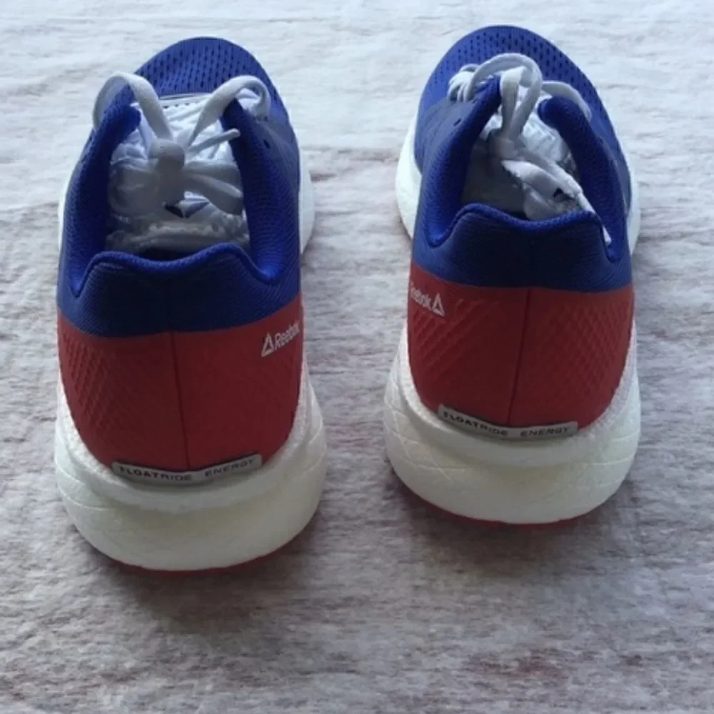 REEBOK FOREVER FLOATRIDE wns size 8.5