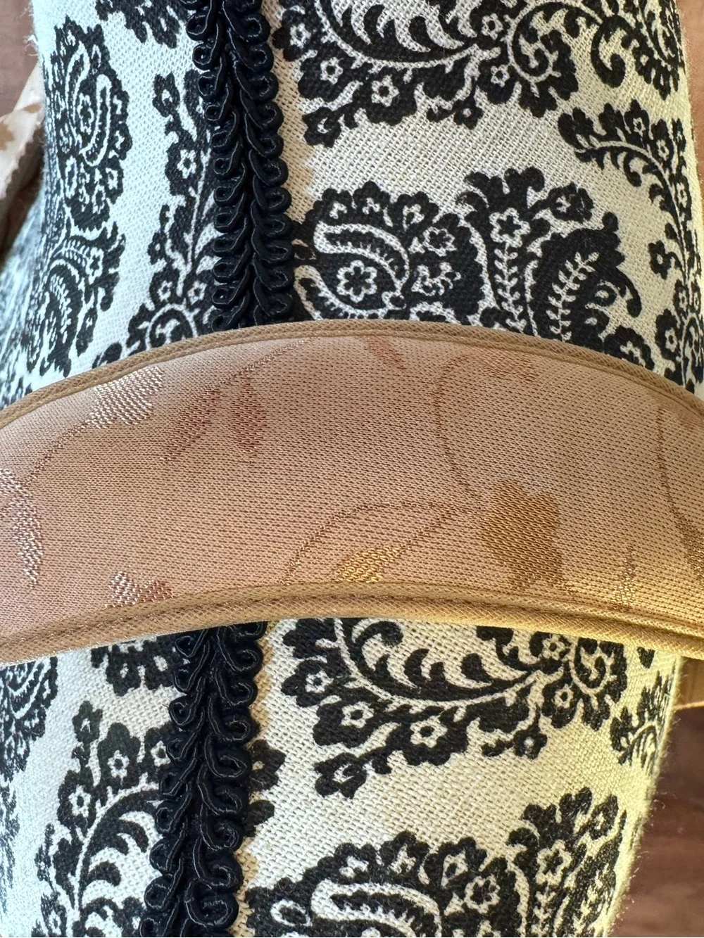 Elila 1305 Floral Jacquard Full Coverage Soft Cup Nude Bra size 38F