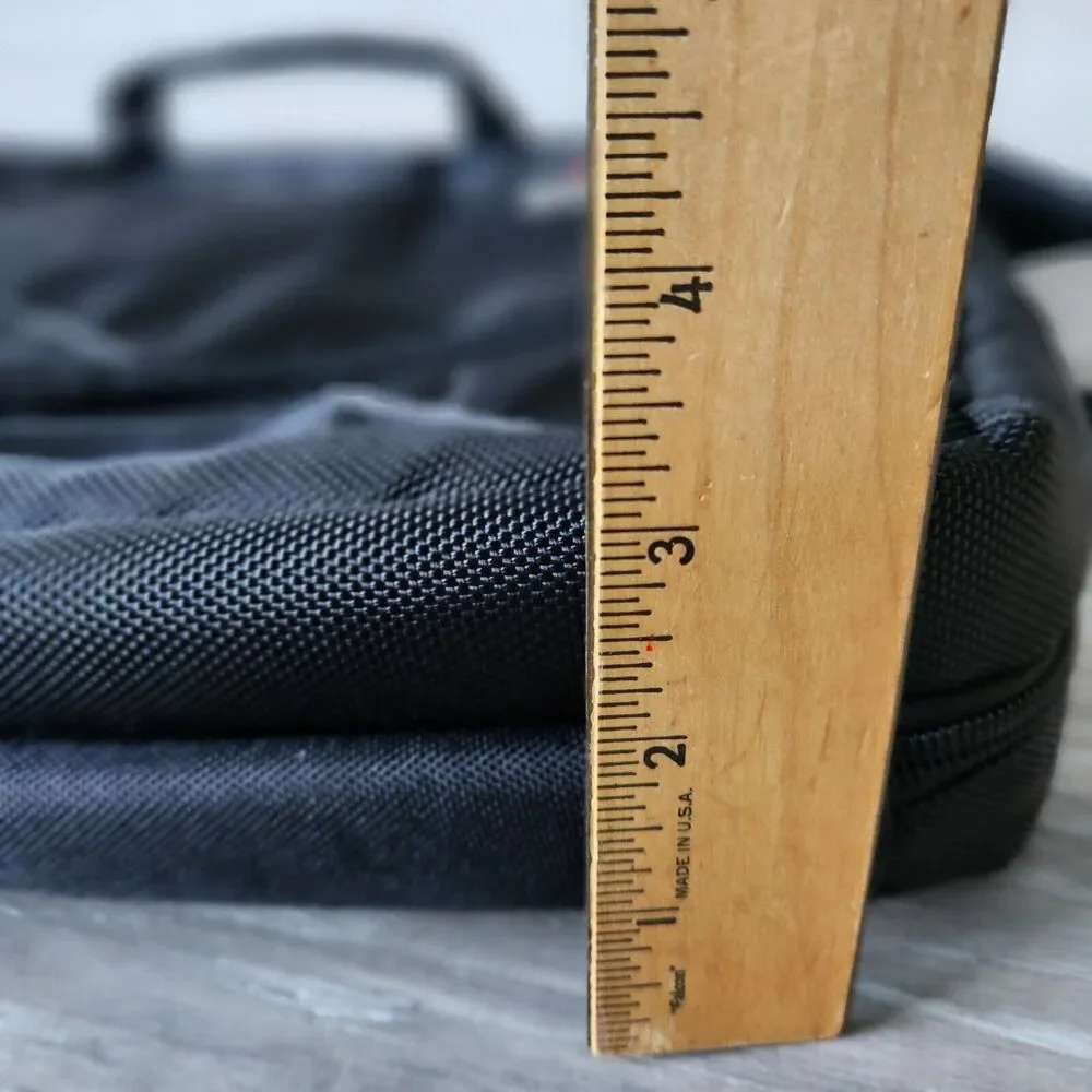 OGIO multi zip