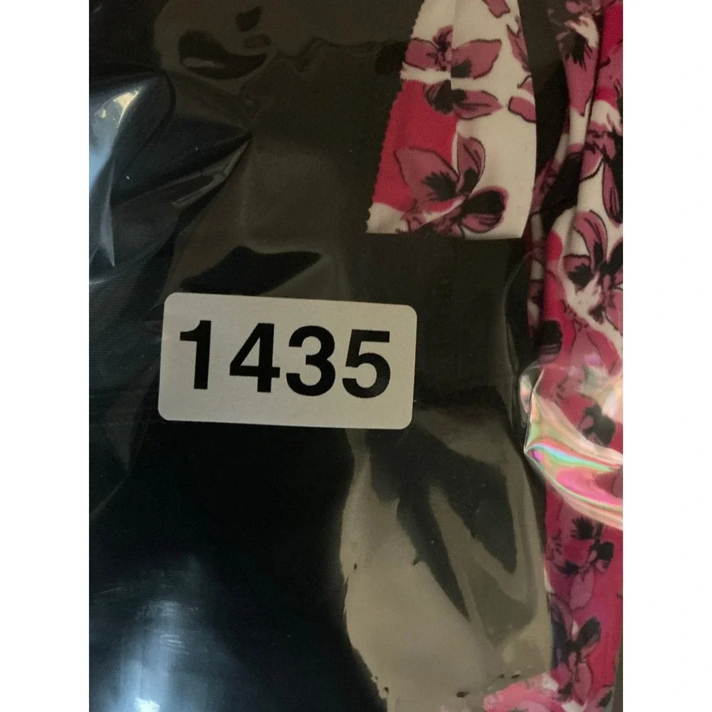 Dive&Sail Rash Guard Youth XL Black Pink New UPF 50+ Floral Long Sleeve