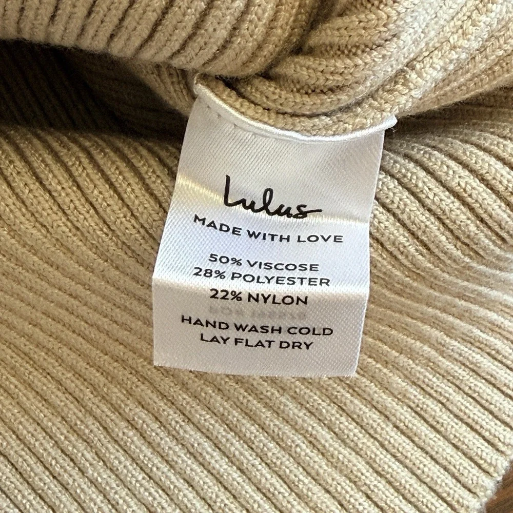 Lulus beautiful sweater