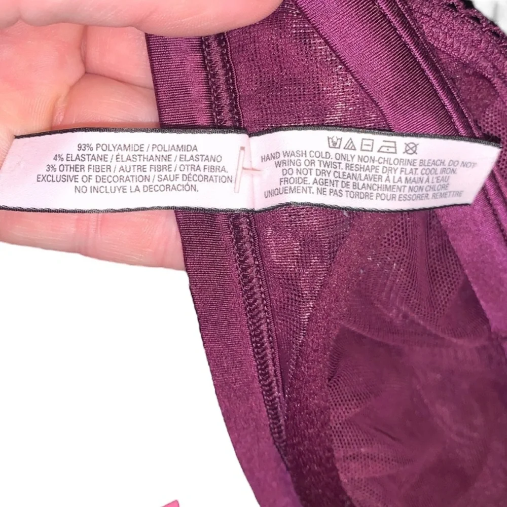VICTORIA’S SECRET: High Neck Glitter Sparkled Unlined Bralette Bra - Size Small