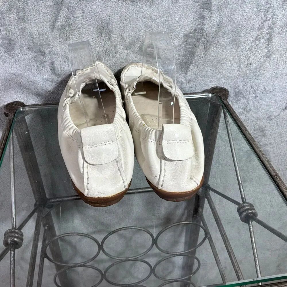 Hush Puppies Moyen leather shoes 9.5 cream Slip On Moccasin