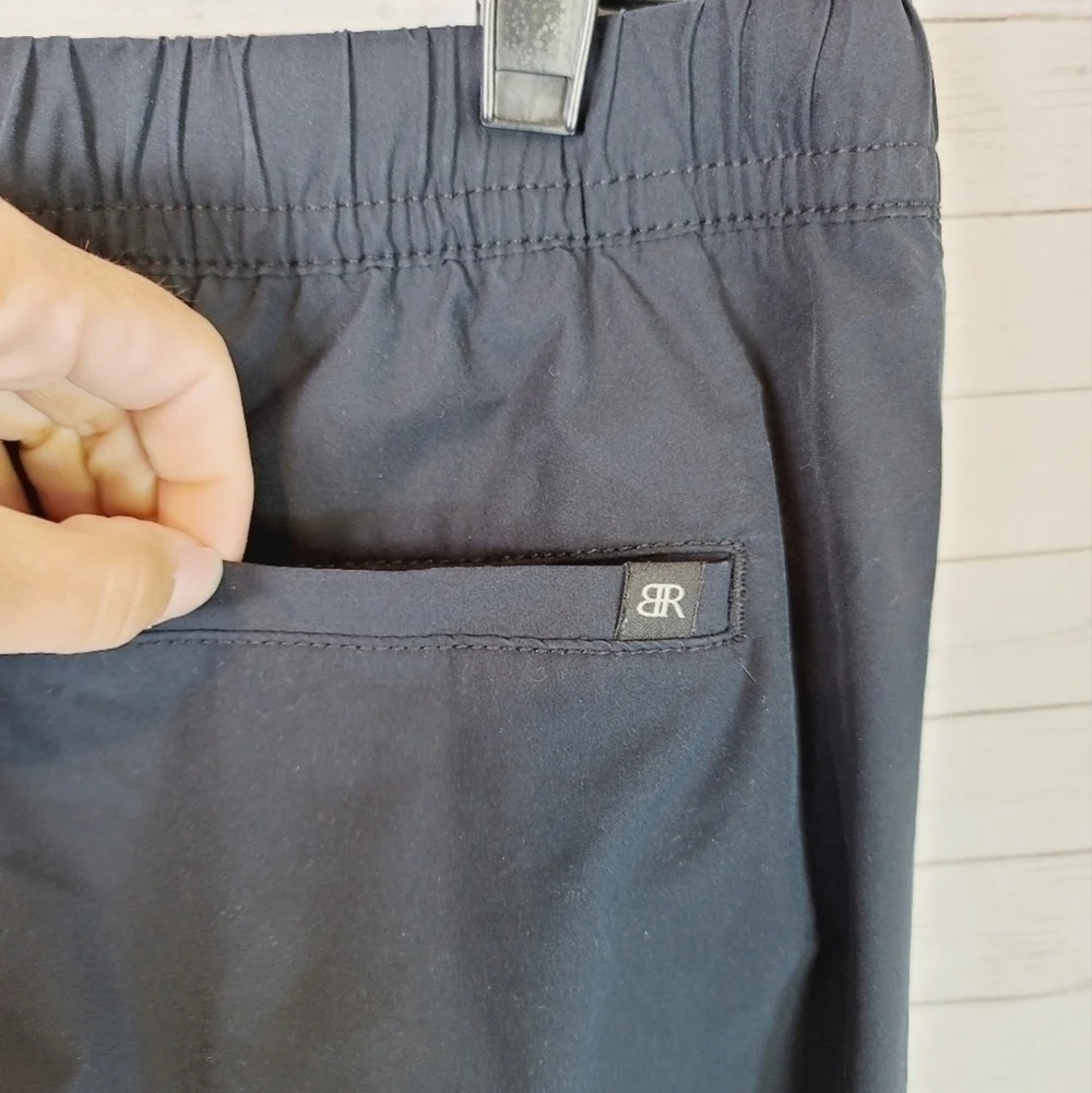 Banana Republic gently pre