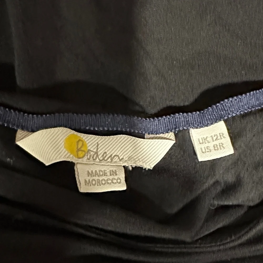Boden sleek black