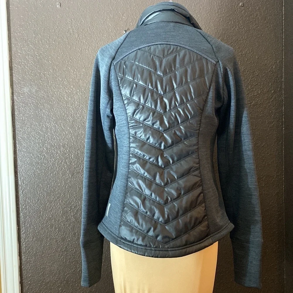Zella black outdoor warm, moisture wicking, wind resistant, layering‎ jacket