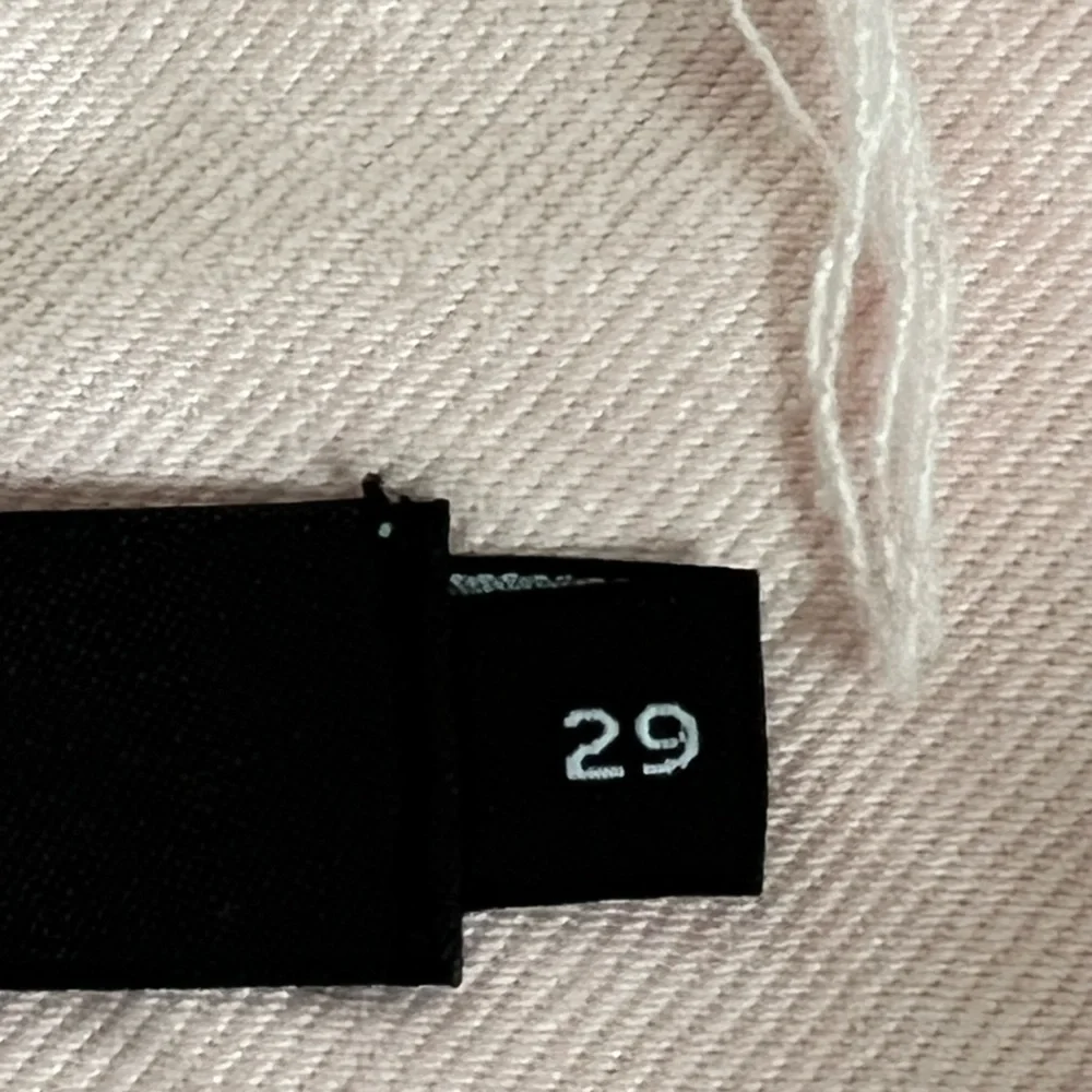 Hudson Jeans    •   minimalist style