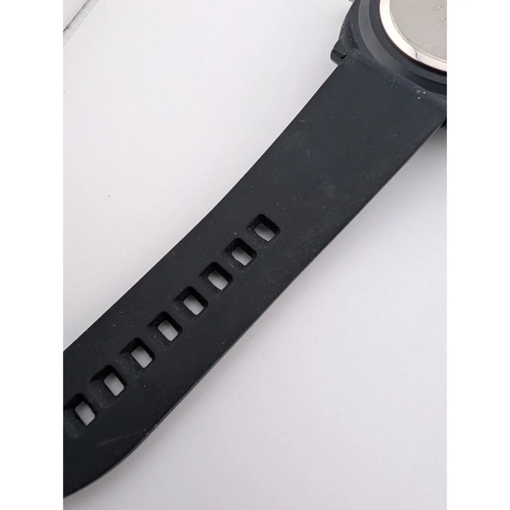 Zoo York Men's Watch‎ 50mm Case Black Silicone Band- New Battery