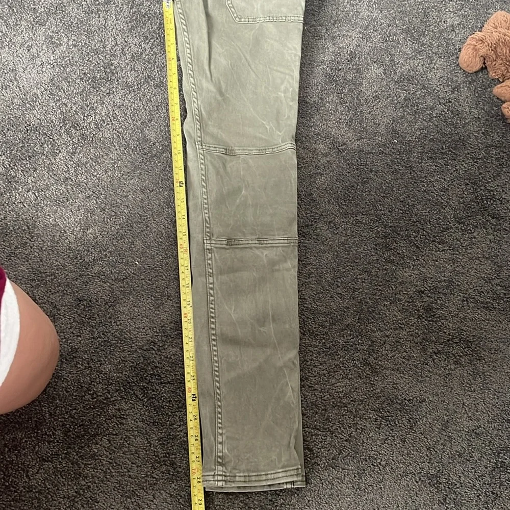 Hollister pockets inseam actual