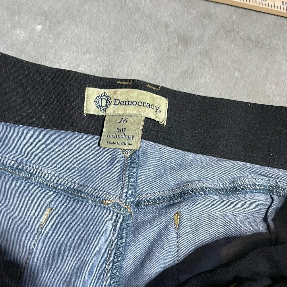 Democracy good preowned