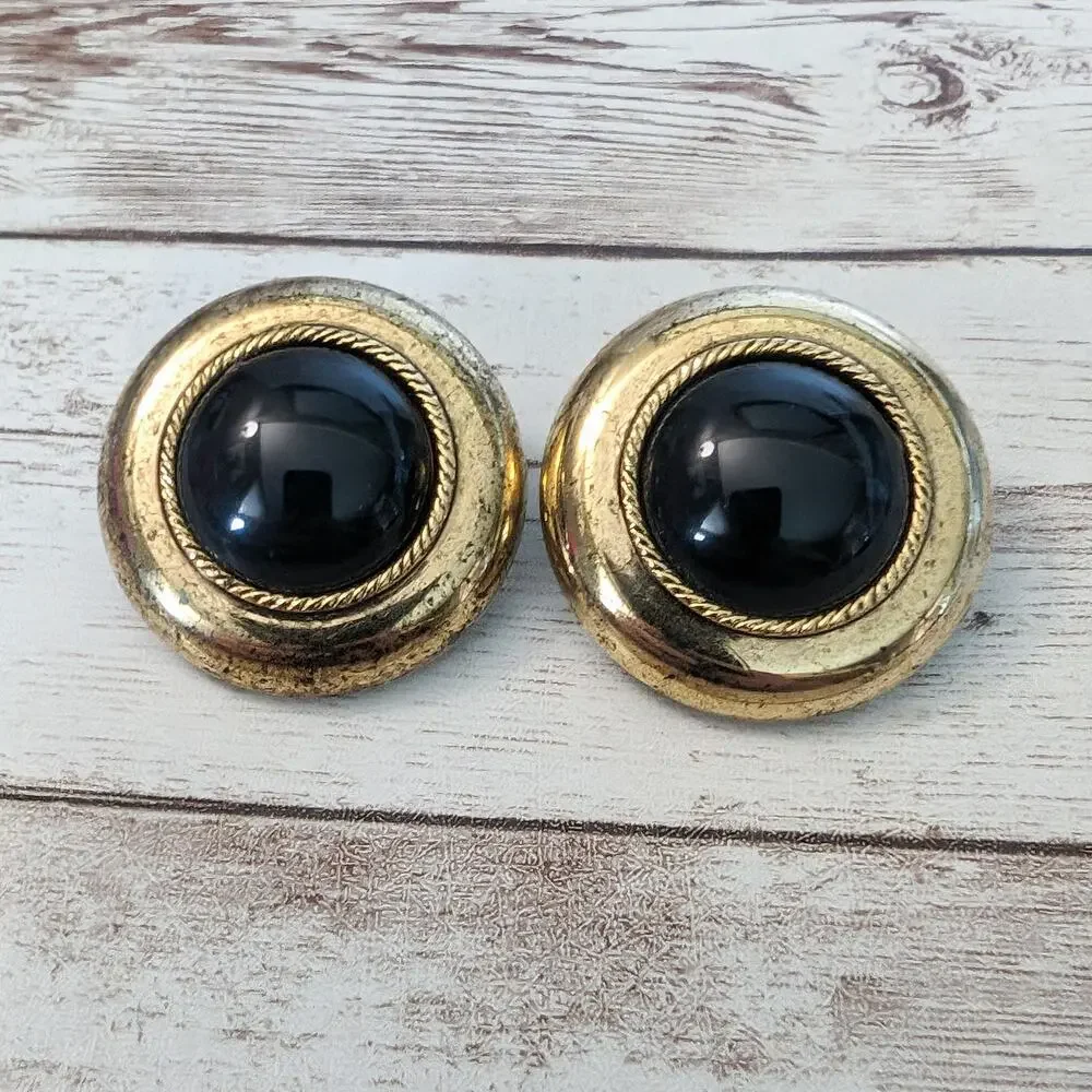 Vintage clip earrings