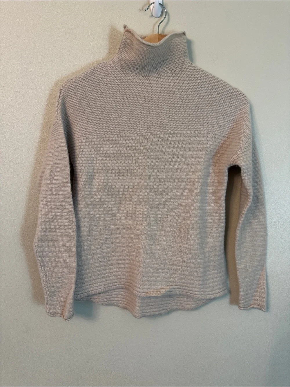 360 Cashmere beautiful 100%