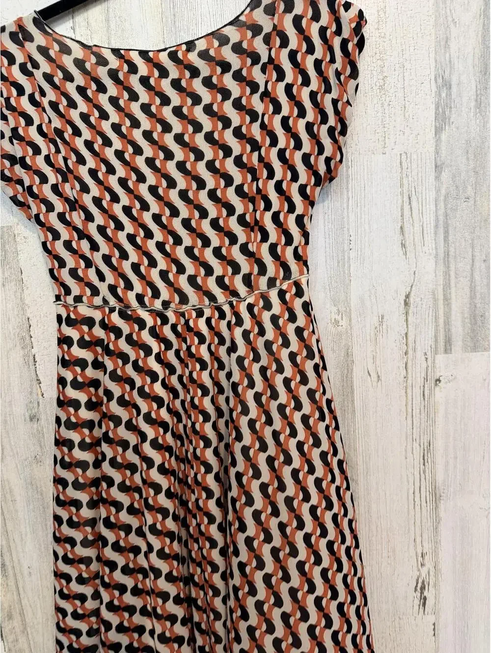 Max Studio Women's XS Dress Midi V-Neck Retro Print Empire Waist Orange Black