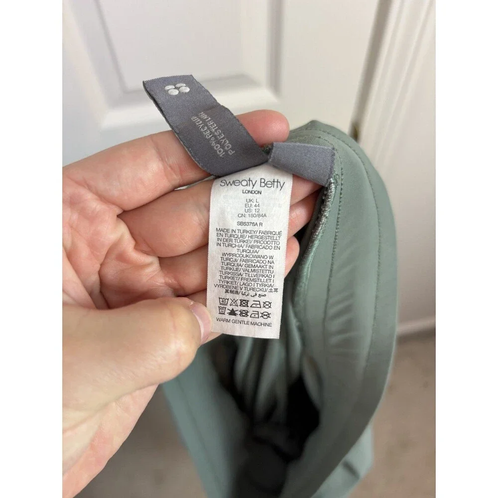 Sweaty Betty waist 16